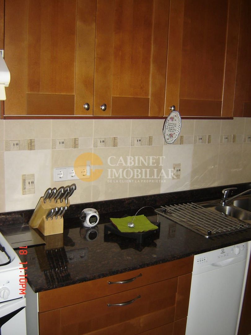 Gara-Strapungerii Silvestru Apartament 3 camere decomandat-intermediar - Poză 4