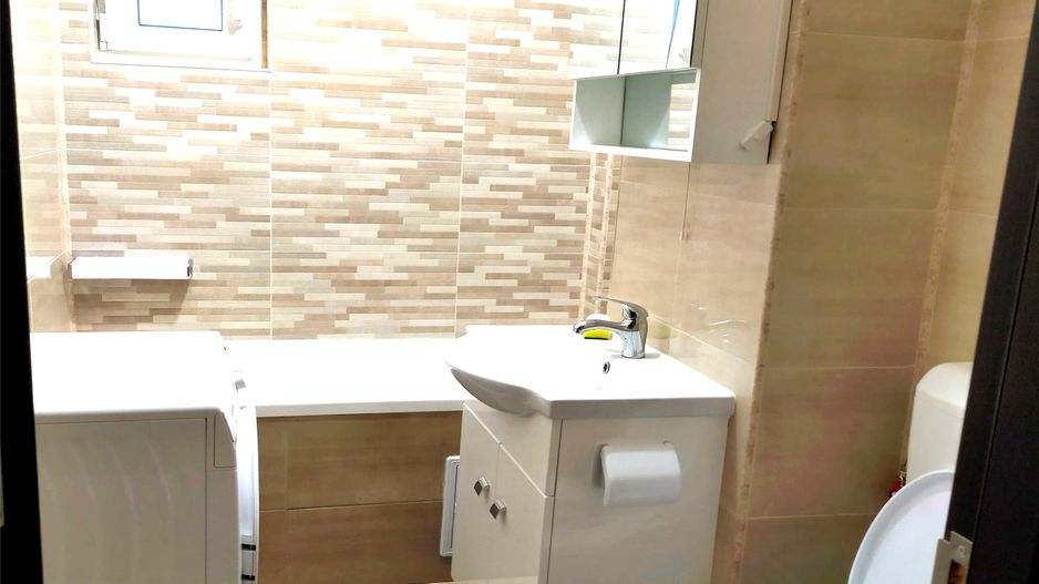 Închiriere Apartament cu 2 camere renovat complet, Smart TV ✨ - Poză 4