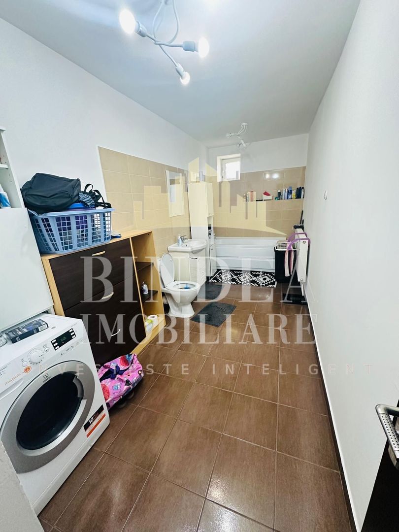 Casa individuala complet renovata- strada linistita Giarmata - Poză 8