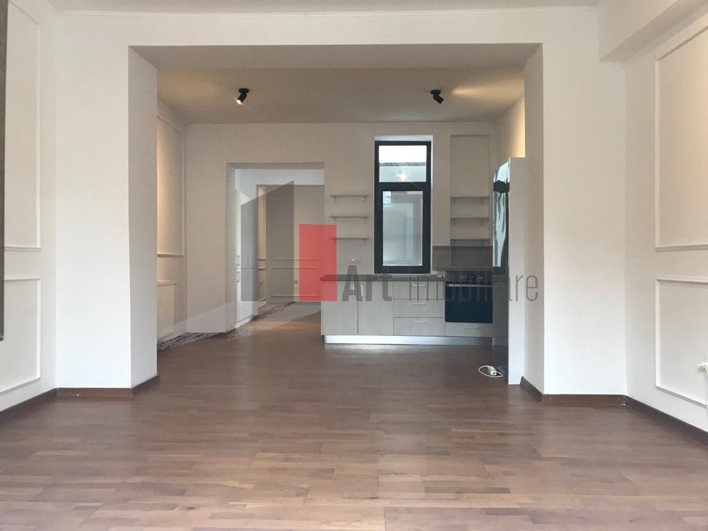 Vila  -  Zona Kiseleff - Poză 1