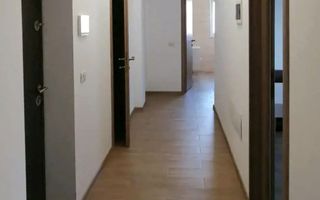 Apartament cu doua camere, zona Tractorul - Coresi, bloc tip vila, 71 mp - Poză 3