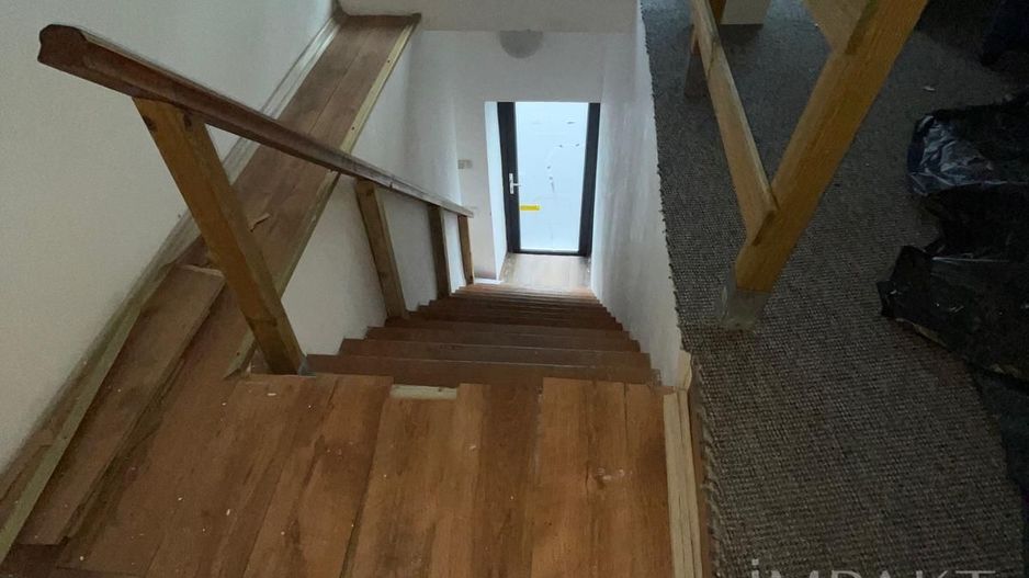 Spatiu comercial de inchiriat, central, trafic intens! - Poză 8