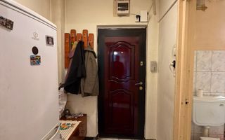 Garsoniera la etaj intermediar | 28 mp | zona Vivo - Poză 5