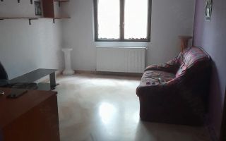 Spitalul Judetean | 3 Camere | Etaj 2 | Centrala proprie - Poză 4