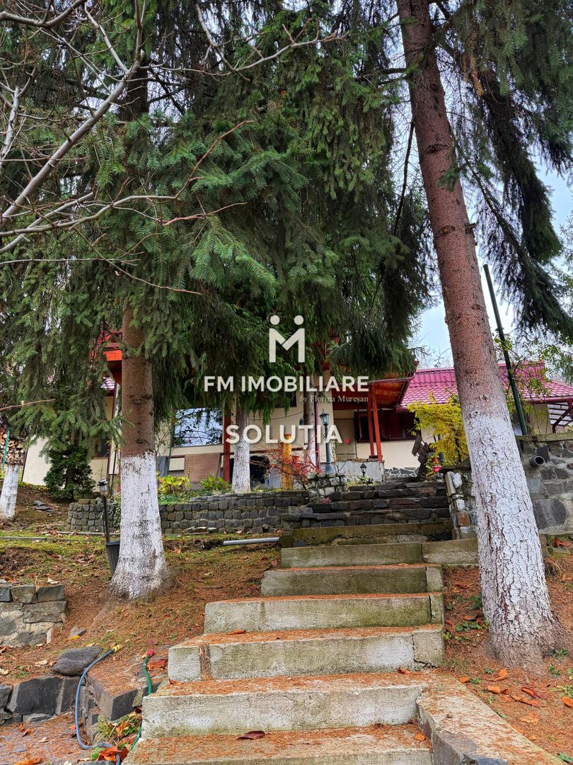 Casă de  vânzare cu vedere panoramică - Poză 23