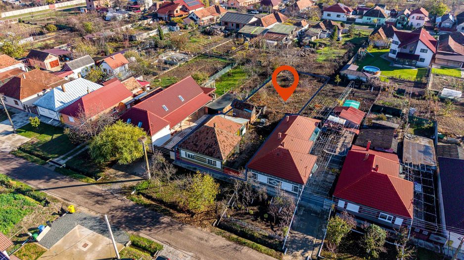 Casa din caramida 3 camere - Teren 755 mp - Livada, Arad - Poză 1