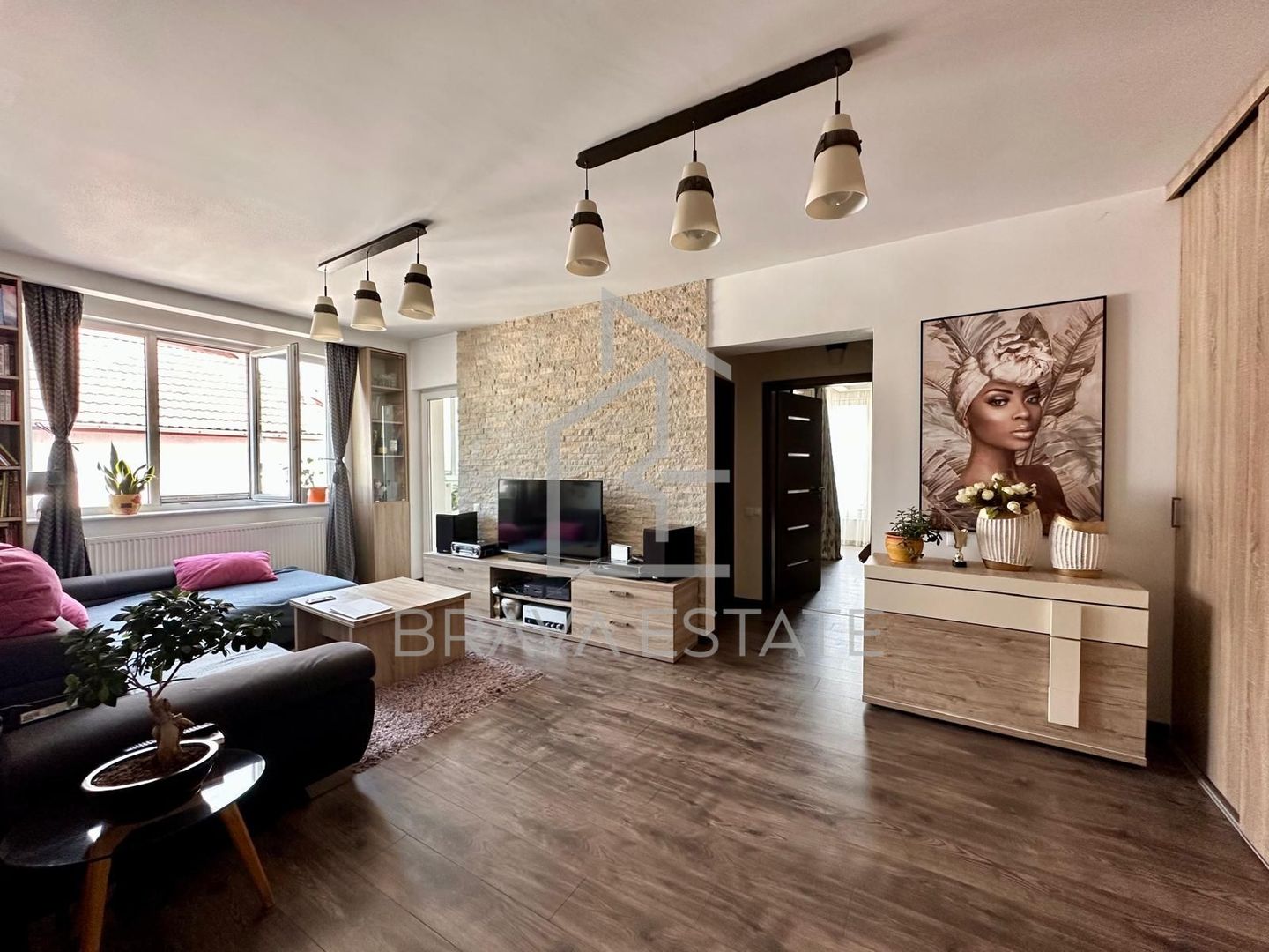 Apartament 3 camere, balcon, parcare subterana, zona Andrei Muresanu - Poză 2