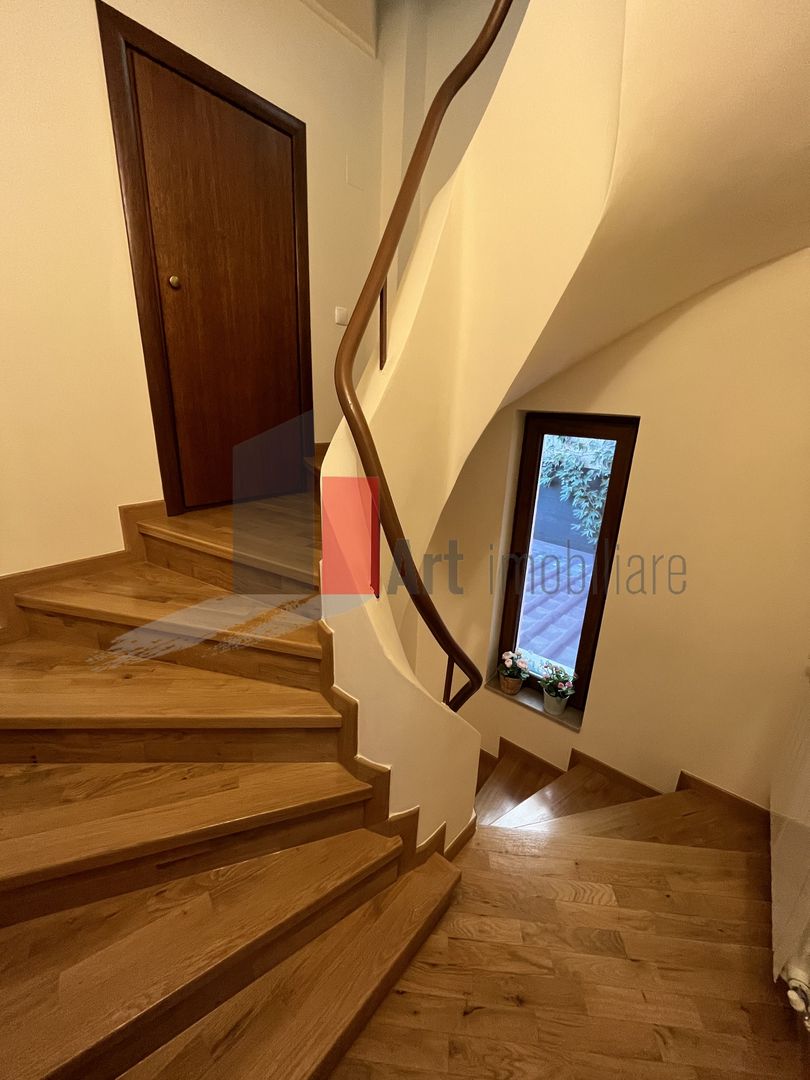 Vila "RIFINITA", Unirii-Piata Alba Iulia, intri si te indragostesti pe loc de ea - Poză 21