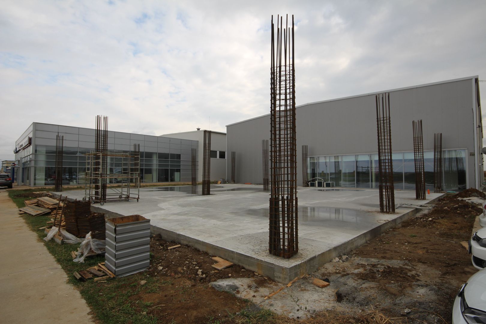 Spatiu Comercial,Showroom si birouri - inchiriere- 900 mp.  zona Calea Sagului - Poză 13