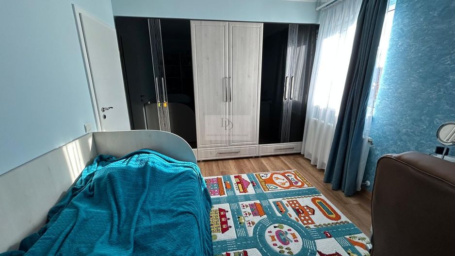 Apartament 4 camere singur pe nivel + 50 mp Pod + 2 Parcari | Oașului - Poză 7