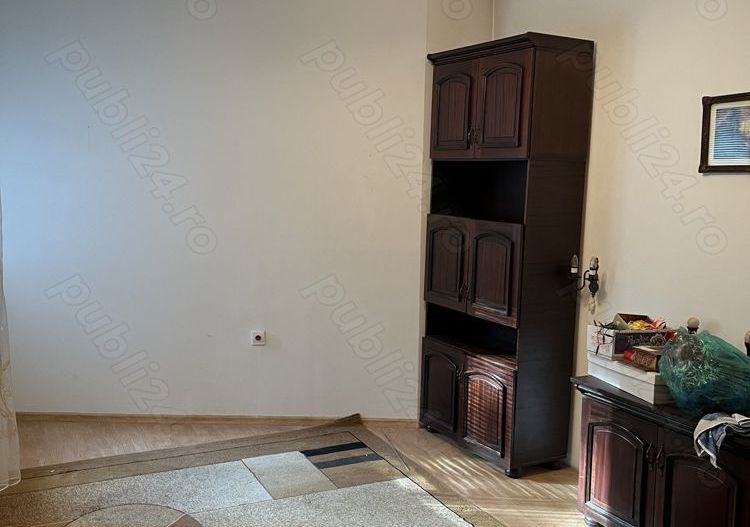 Apartament de patru camere Piața Rosetti - Poză 4