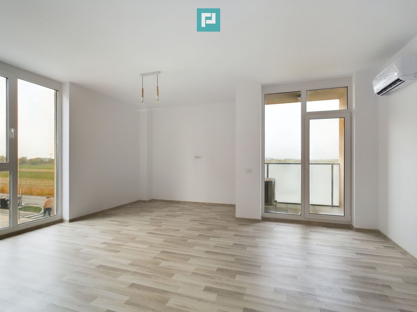 Apartament cu 2 camere, etaj 1, zona Torontalului - Poză 1