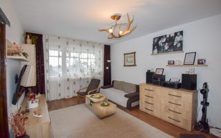 Apartament cu 3 camere | Etaj 3 | Zona Simeria - Poză 1