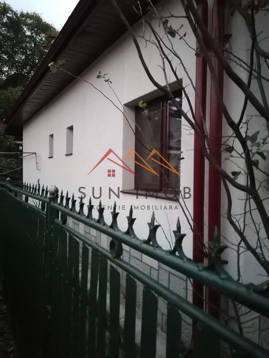 Casa 3 camere decomandate, renovata recent, zona centrala, 536mp teren - Poză 2