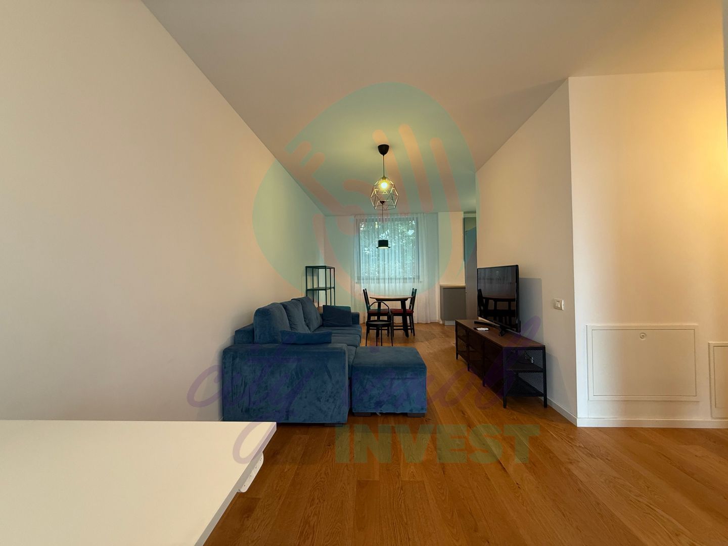 Apartament cu 2 camere, tip duplex, cu design industrial și personalitate - Poză 8