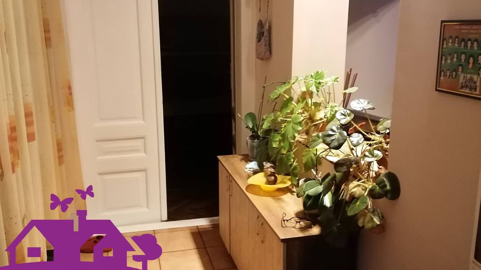 Casa si curte zona centrala - Poză 3