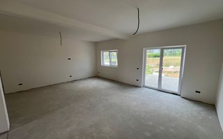Duplex 4 camere despartit prin camera tehnica | Chisoda - Poză 3