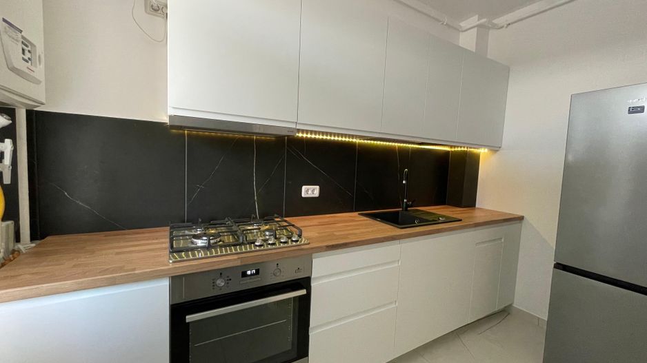 De Închiriat Apartament 2 Camere, Centrală, Parcare, Confort Urban - Poză 10
