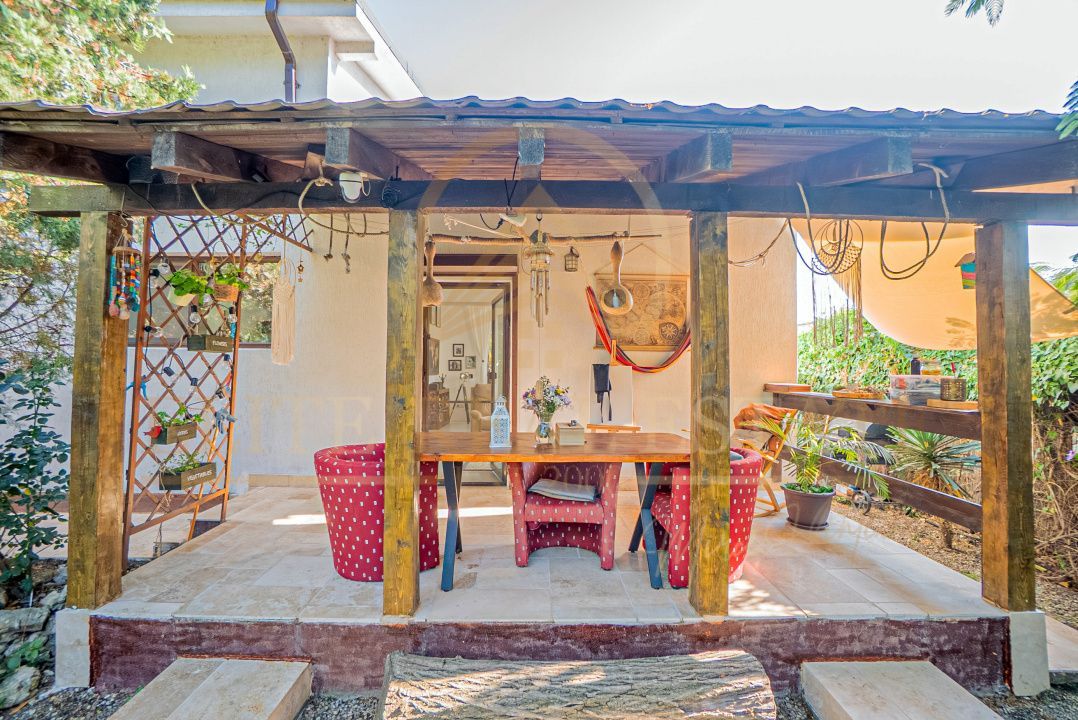 Viluta cocheta cu curte frumoasa in Mamaia Sat! - Poză 2