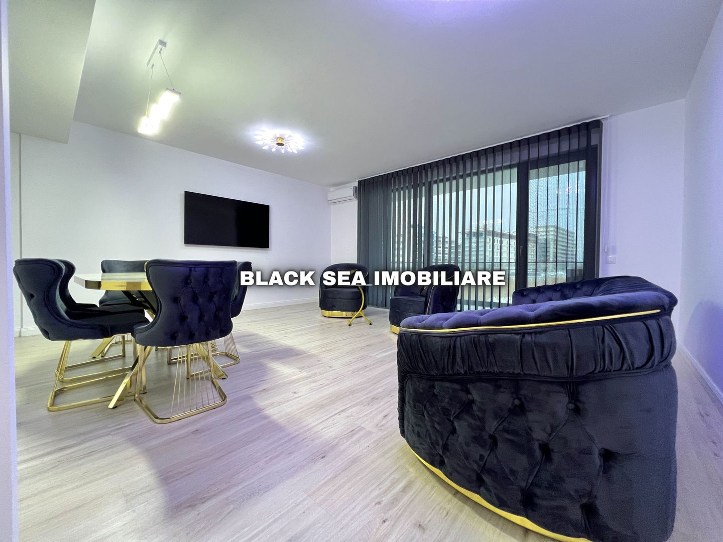 Apartament 3 camere de vanzare - Frontal Mare - Ocazie - Poză 2