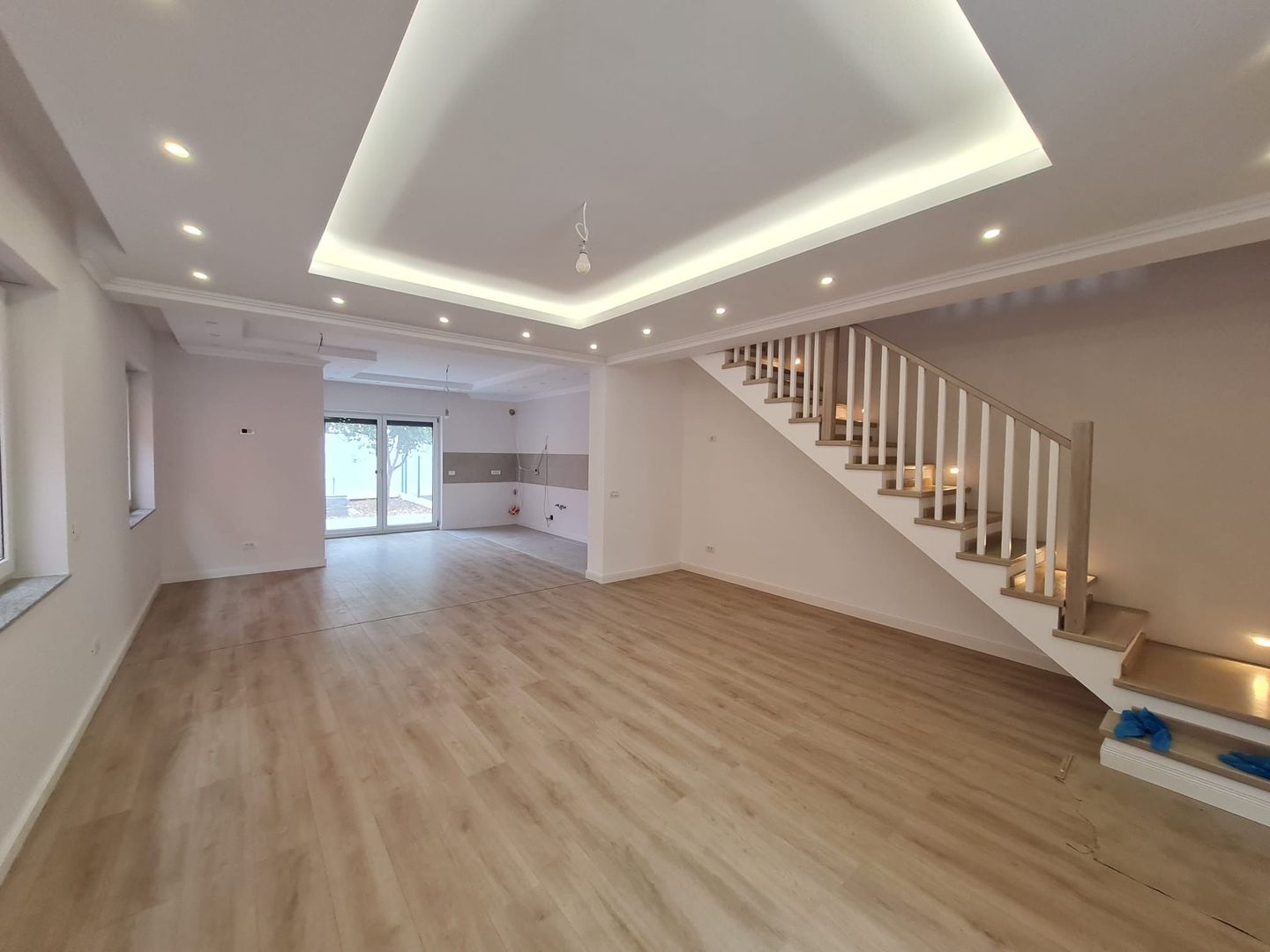 Proiect deosebit la 5 minute de Iulius Town - Poză 46