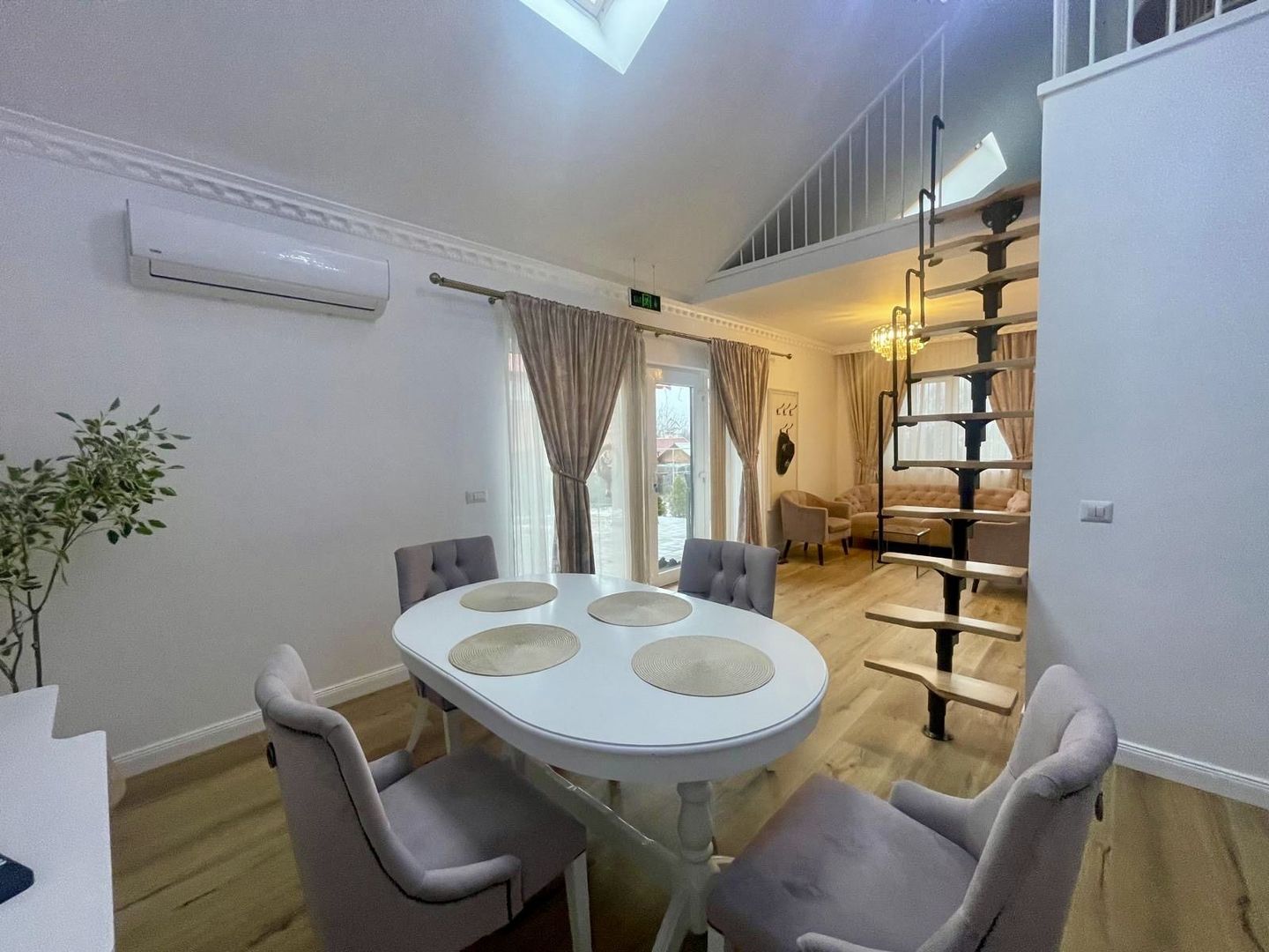 Casa moderna de inchiriat | Burdujeni | Pret pe zi - Poză 1