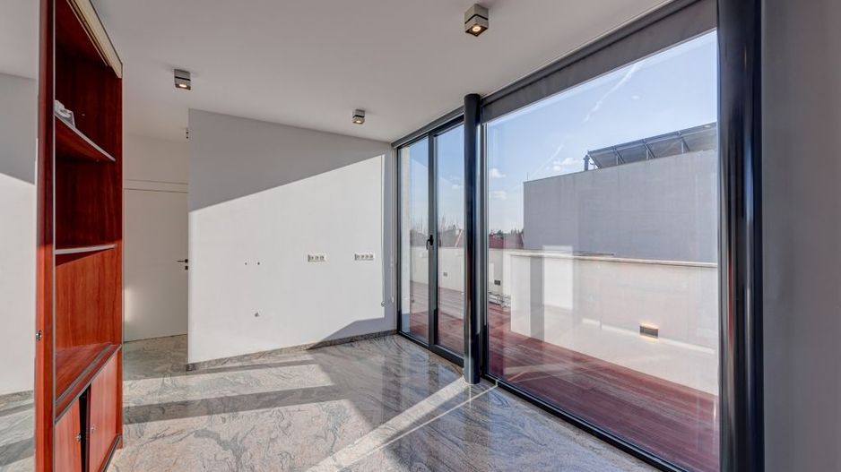 Modern villa | 6 rooms | Iancu Nicolae - Poză 11