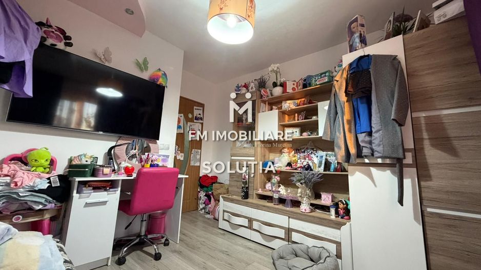 Apartament de vanzare decomandat -3 camere - Poză 2