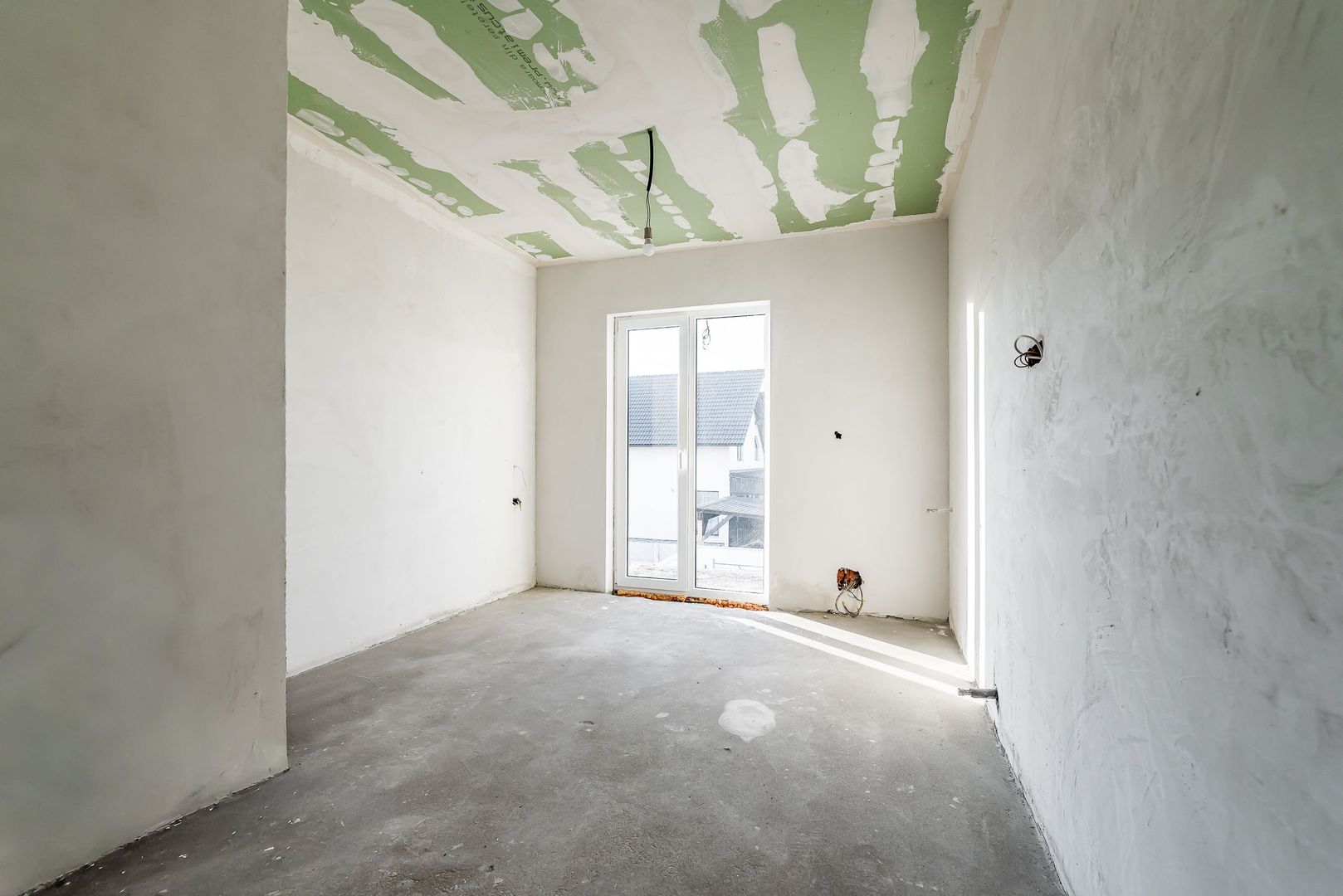 Doua case de vanzare la pret de una in Vladimirescu cartierul Florilor - Poză 11