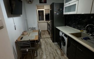 Inchiriez apartament 2 camere,decomandat,48 mp - Poză 2