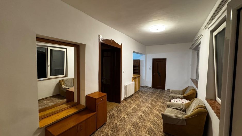 Apartament în casă particulară de inchiriat I Zona Iris - Poză 2