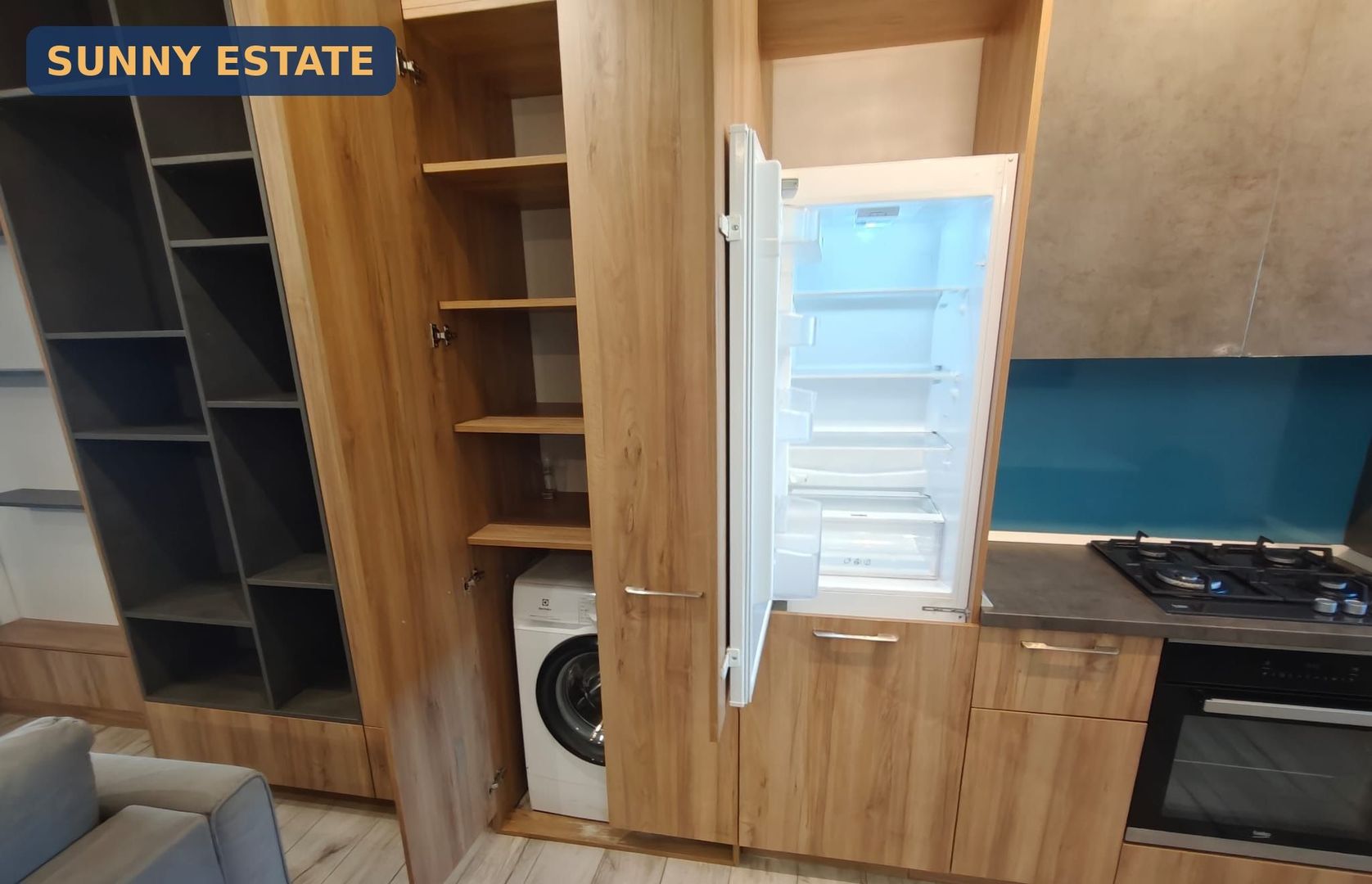 DE VÂNZARE — 2 CAMERE MOBILAT, B-DUL MAMAIA, ZONA DELFINARIU - Poză 6