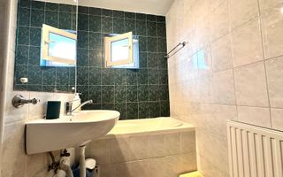 Apartament spatios 4 camere + parcare, pretabil ptr ERASMUS - Poză 14