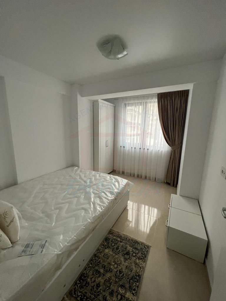 Inchiriem studio in Micro 17 , etaj 2 bloc ROKA, parcare privata, - Poză 19