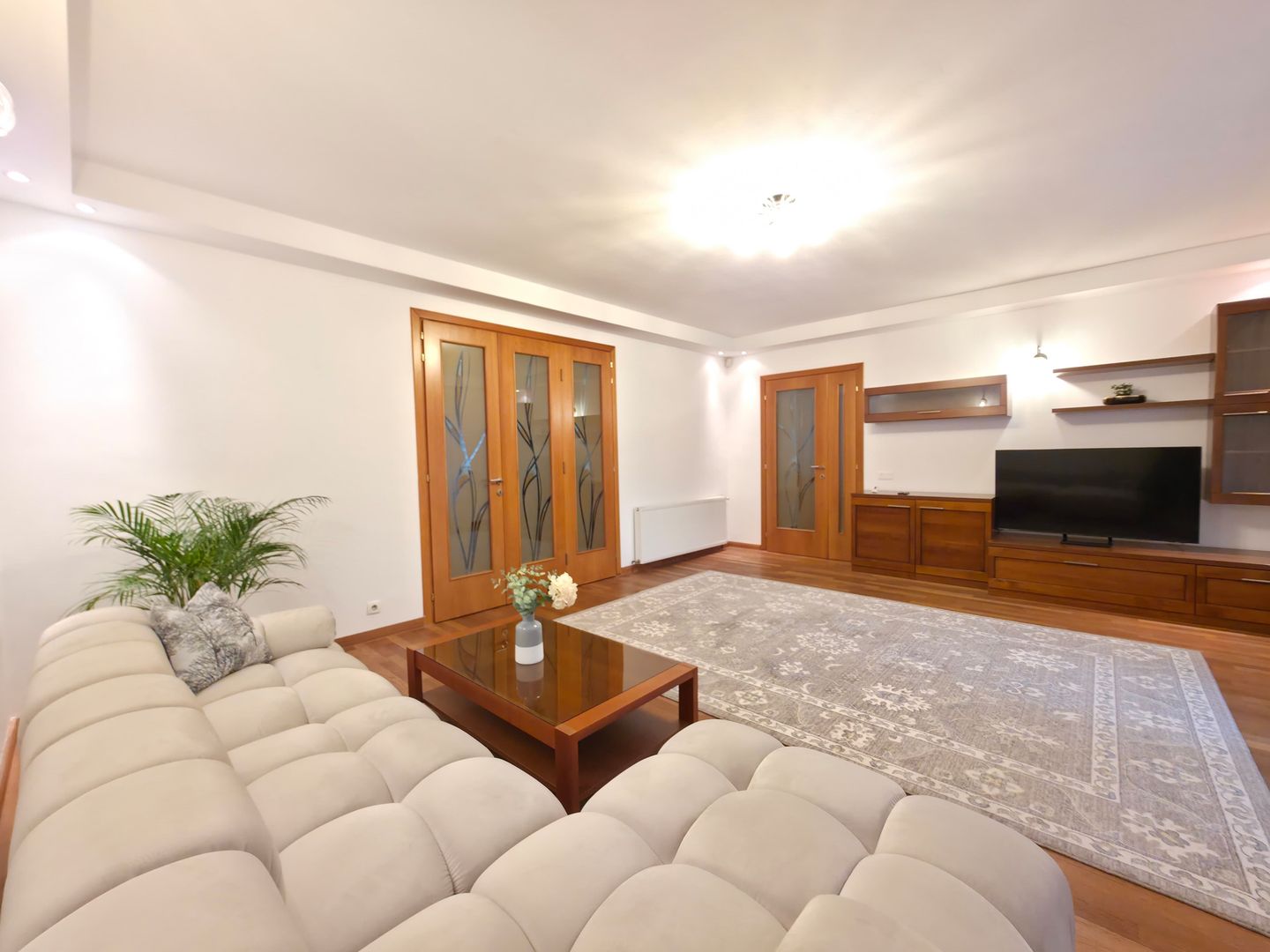 COMISION 0% - Vila P+1+M 6 camere curte 550mp Baneasa  Garlei-Dobrogeanu Gherea - Poză 1