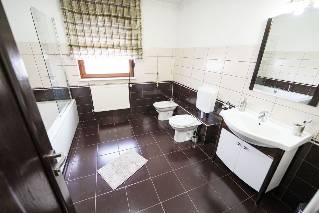 Vila moderna S+P+M, piscina acoperita, sauna, sala fitness-zona Ford/Cassia Park - Poză 15