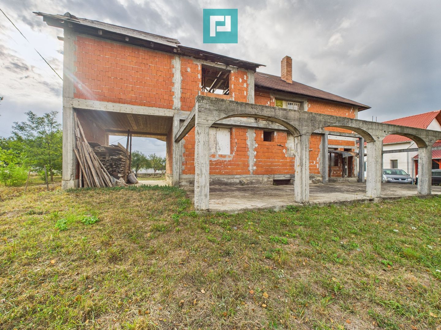 Casă la roşu S+P+1 în Bodrogu Nou - Poză 2