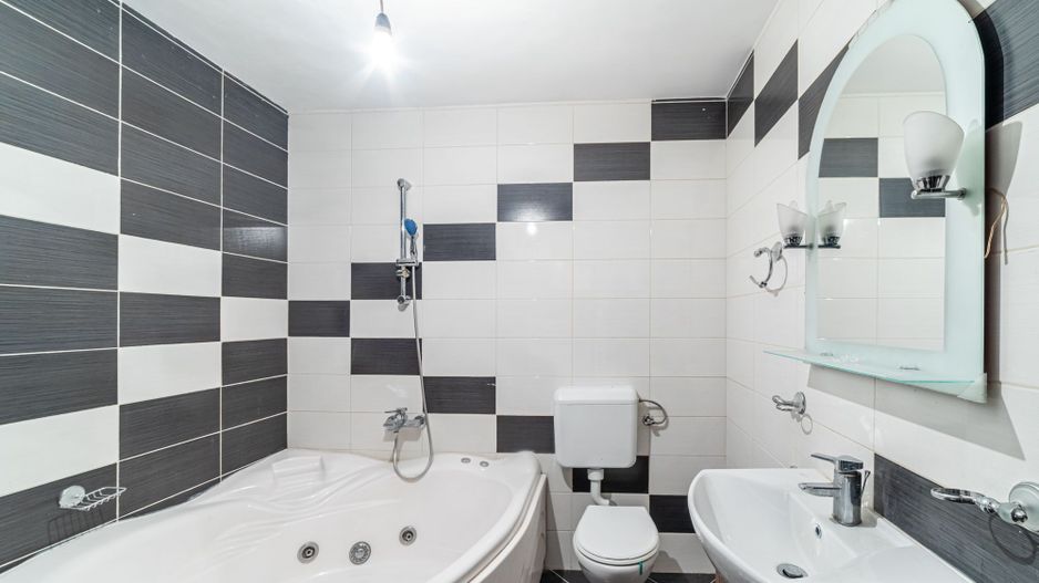 Apartament ultracentral la 1 minut de teatru - Poză 7