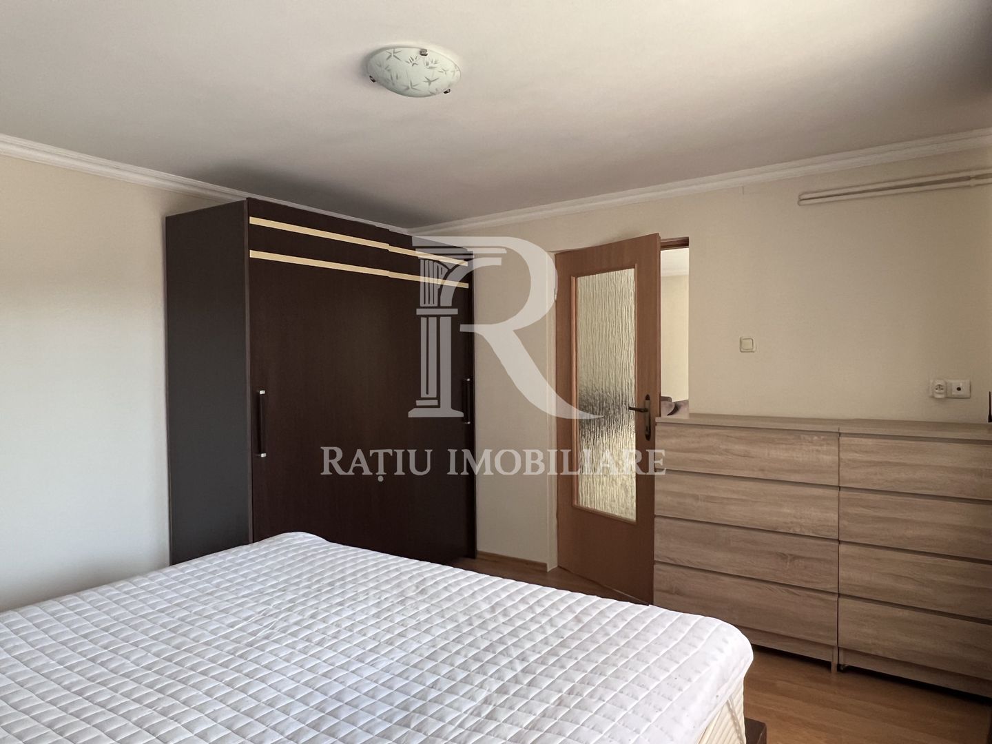 Casa cu 4 camere de inchiriat | Parcare acoperita | Tokai | Oradea - Poză 12