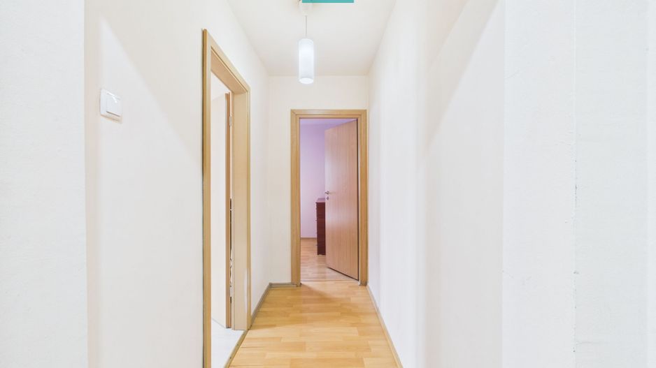 Apartament cu 3 camere în zona Spitalul Județean - Poză 11