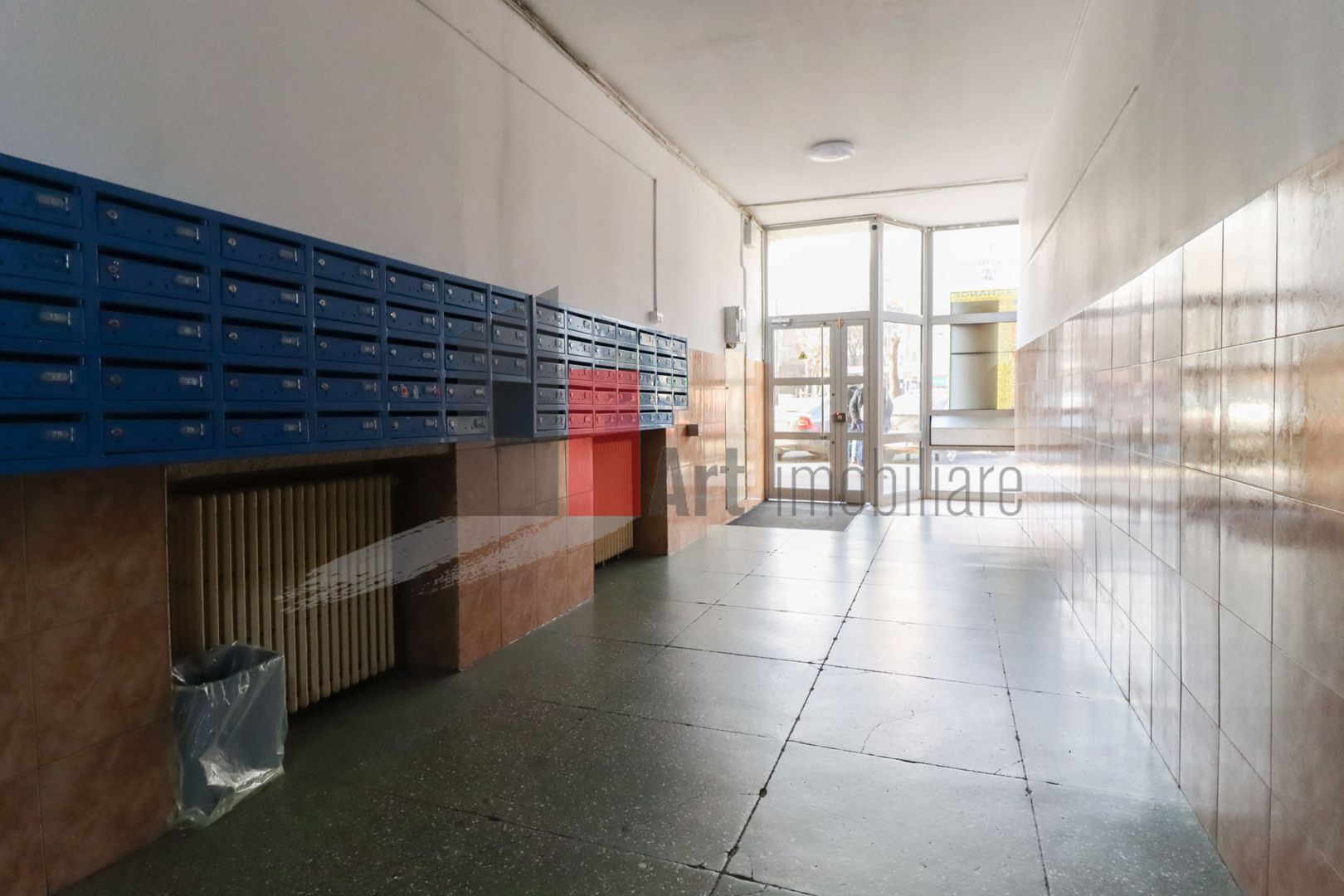 Apartamentul "SUPERMETO", BLOC STRADAL, REABILITAT - Poză 20