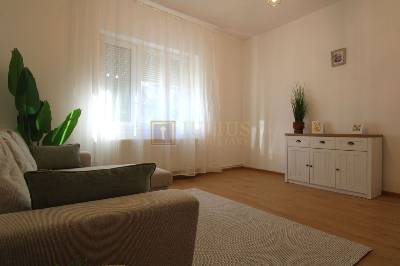 Zona Telegrafului, casa individuala, curte proprie, centrala proprie. - Poză 3