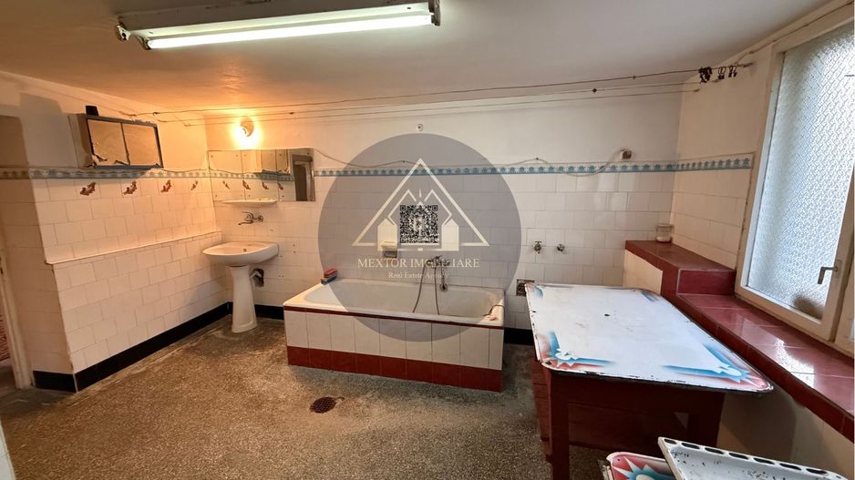 Casa de 5 camere, Semi-Central, Medias - Poză 10