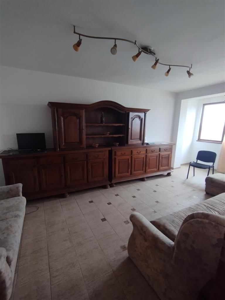 2 cam decomandat  Circumvalatiunii/ Torontalului - Poză 7