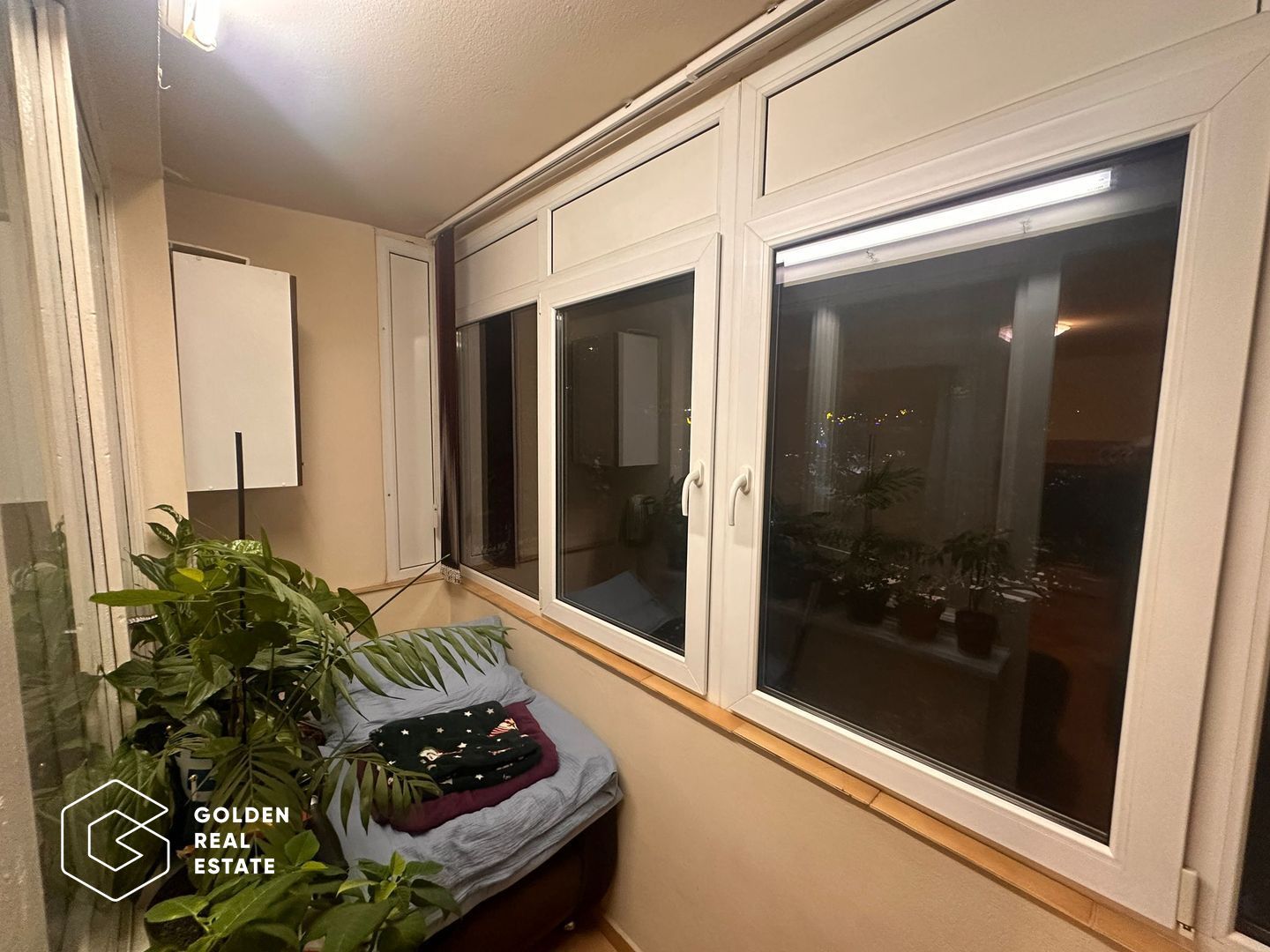 Apartament la cheie, 2 camere, Podgoria, etaj 1, centrala termica si balcon - Poză 10