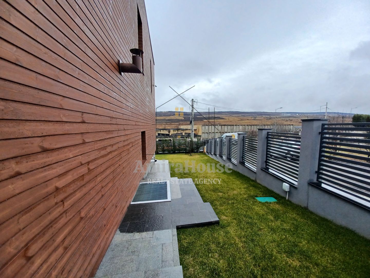 Casa individuala cu garaj, teren 500 mp, Iris la 2,5 km de Auchan - Poză 25