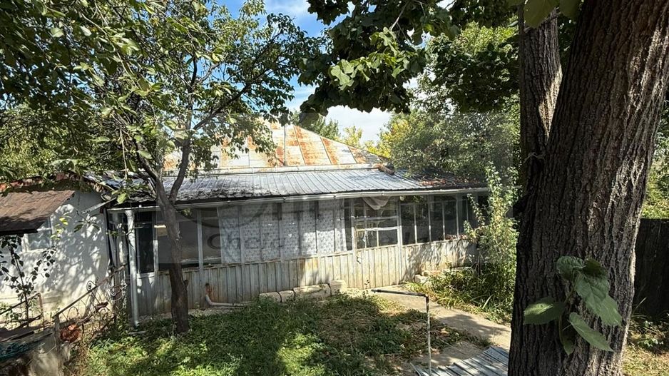 Casă + 2129 mp teren, zonă liniștită, Goruni, Iași – 76.000 euro - Poză 7