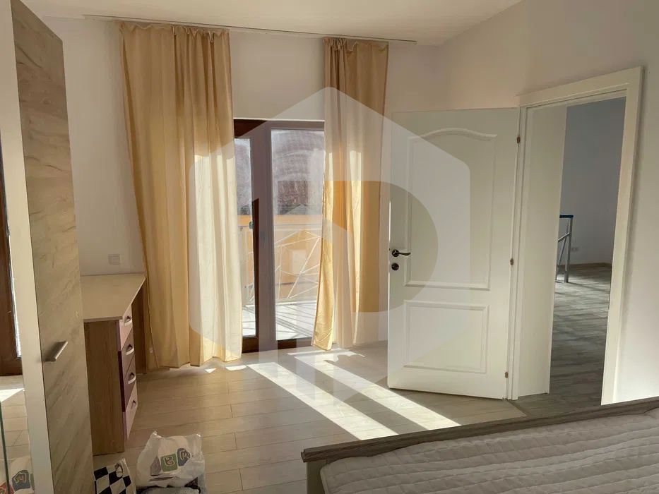 Casa individuala - 5 camere - 210mpu - Lazaret - Acces auto si garaj - Poză 3