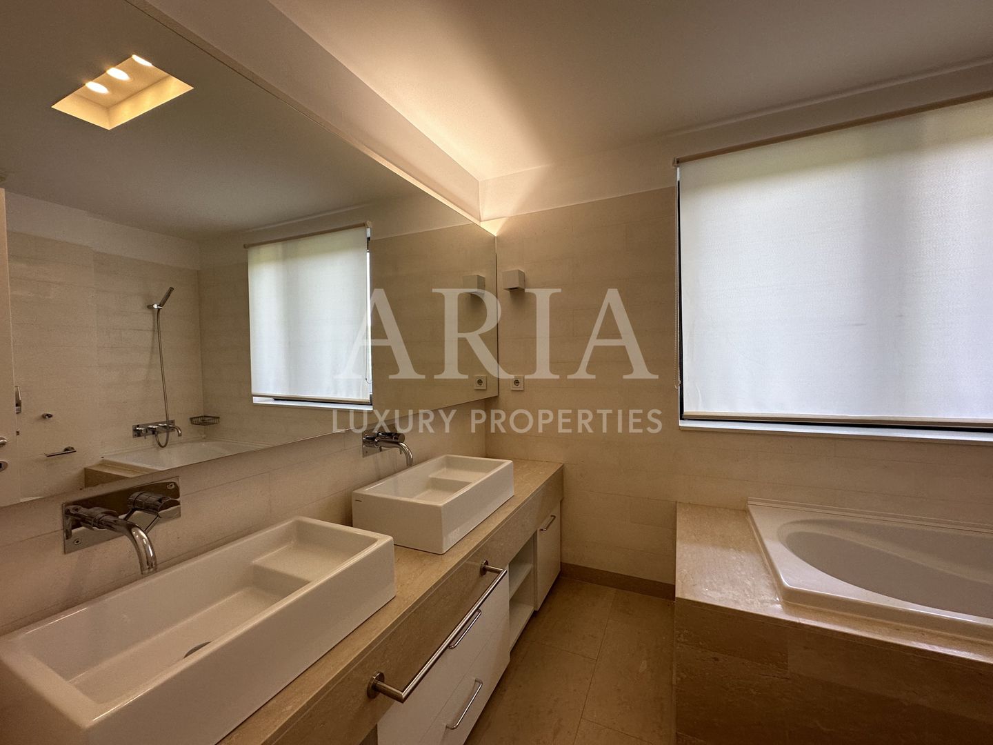 OXFORD GARDENS -  LUXURY GATED COMMUNITY - POOL - TENNIS COURT - PLAYGROUND - Poză 11