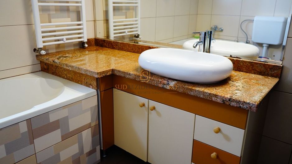 Vila deosebita cu 6 camere, zona Aparatorii Patriei, Sector 4 - Poză 16